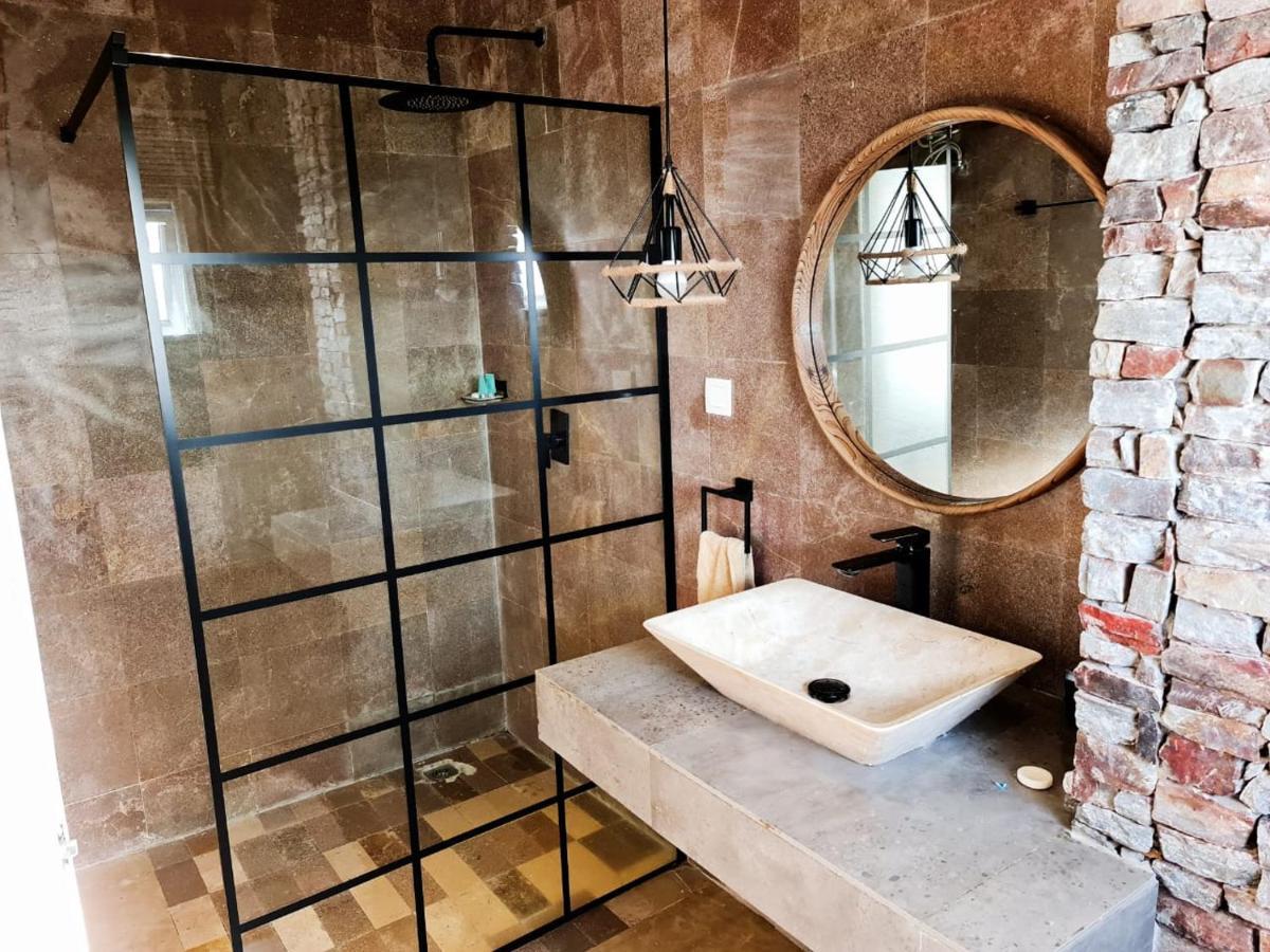 Serenity Residences & Spa - Kokrobite Beach エクステリア 写真