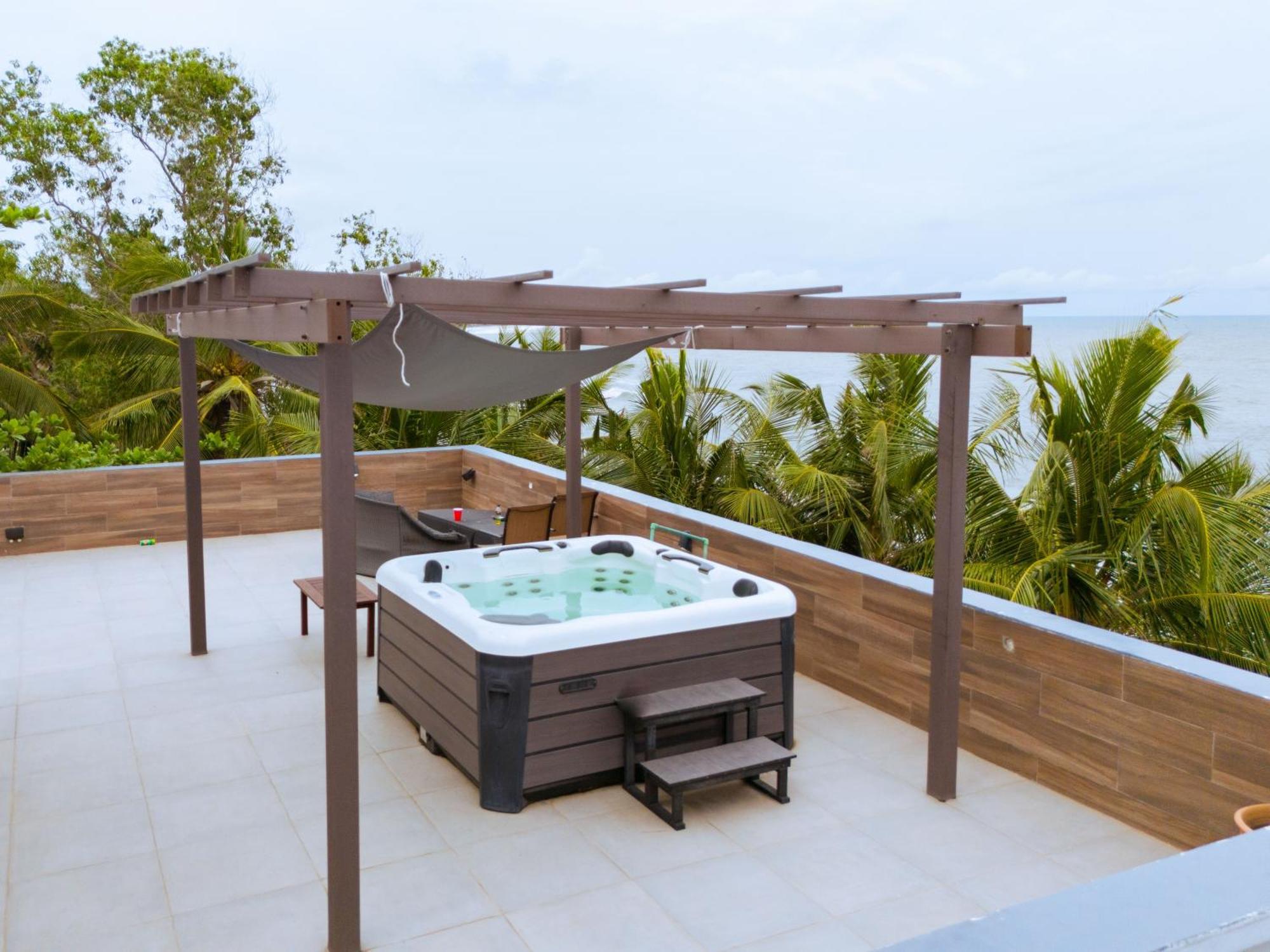 Serenity Residences & Spa - Kokrobite Beach エクステリア 写真