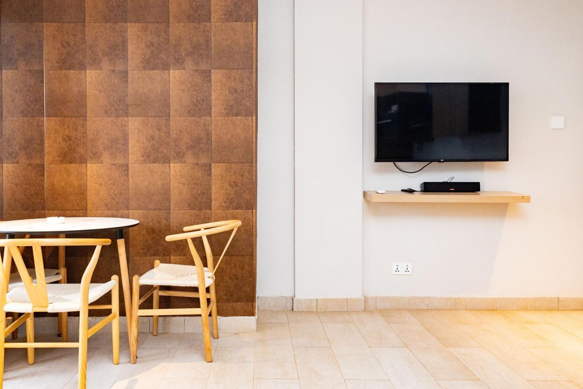 Serenity Residences & Spa - Kokrobite Beach エクステリア 写真